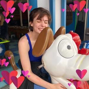 Meet your Posher, Makayla